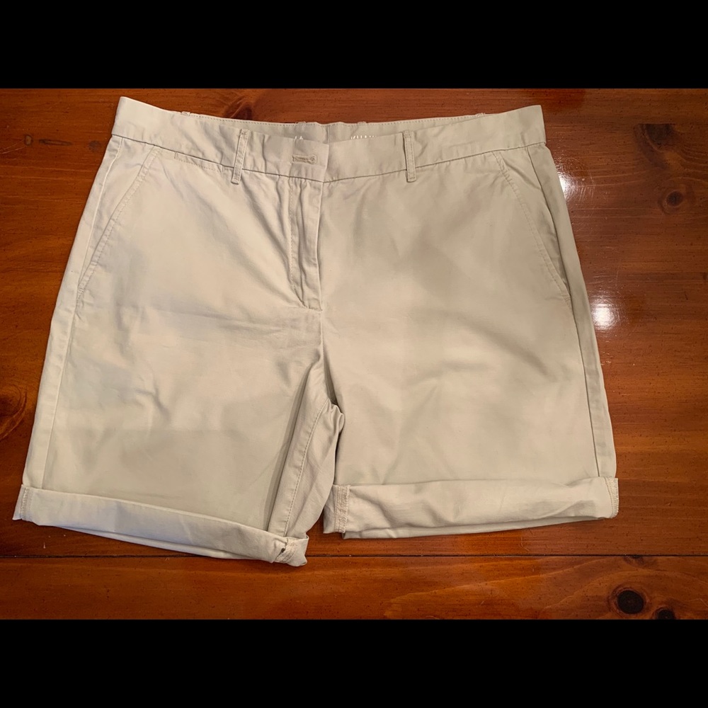Bundle Of 4 Pair Of Gap Roll/ Cuffed Bottom Shorts - image 3